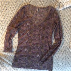 Large BKE Buckle floral mesh shirt